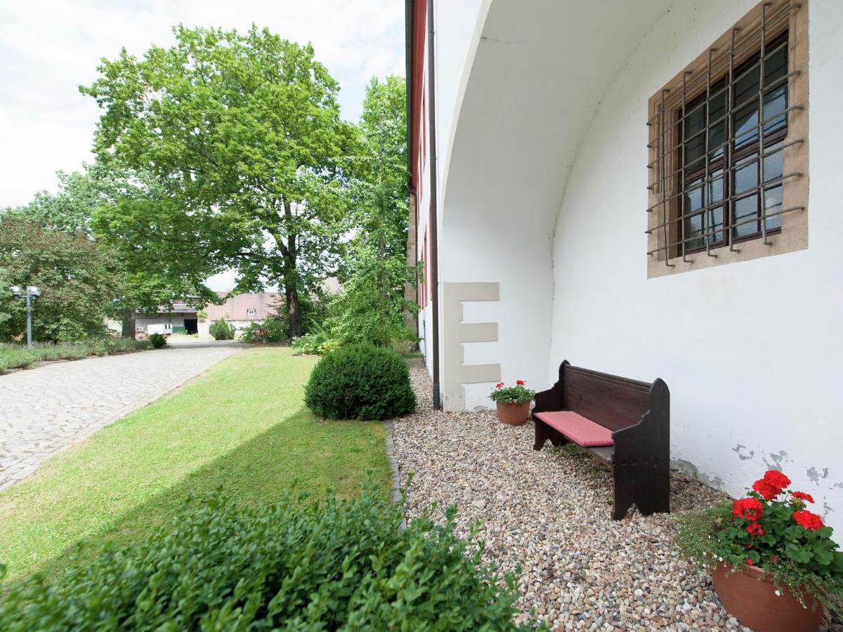 Vintage Apartment In Arzberg Triestewitz Exterior photo